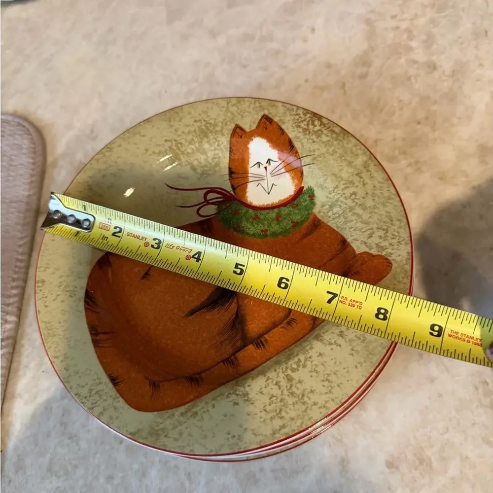 Sakura Fidlestix Christmas Cat-Themed Decorative Plates x4